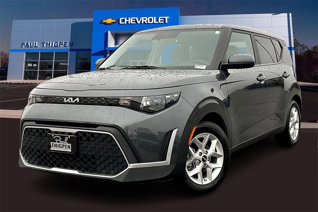 Used 2023 Kia Soul LX Hatchback