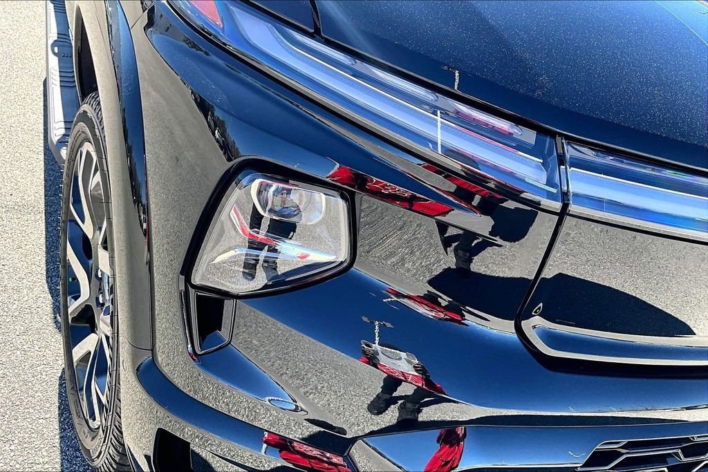 2024 Chevrolet Silverado EV RST - Photo 14