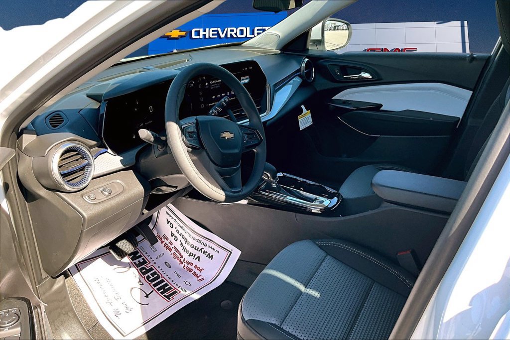 2026 Chevrolet Trax LT - Photo 7