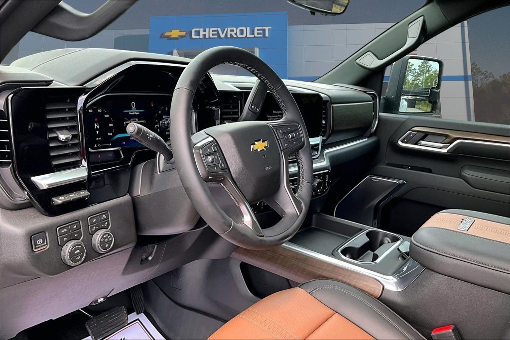 2026 Chevrolet Silverado 3500 HD High Country - Photo 6