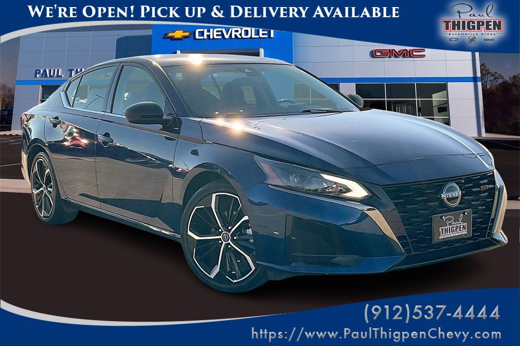 2024 Nissan Altima SR's photo