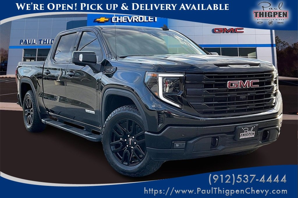 2025 GMC Sierra Base's photo