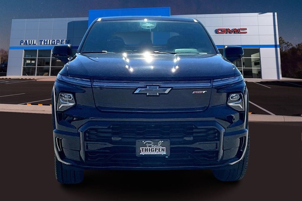 2024 Chevrolet Silverado EV RST - Photo 16