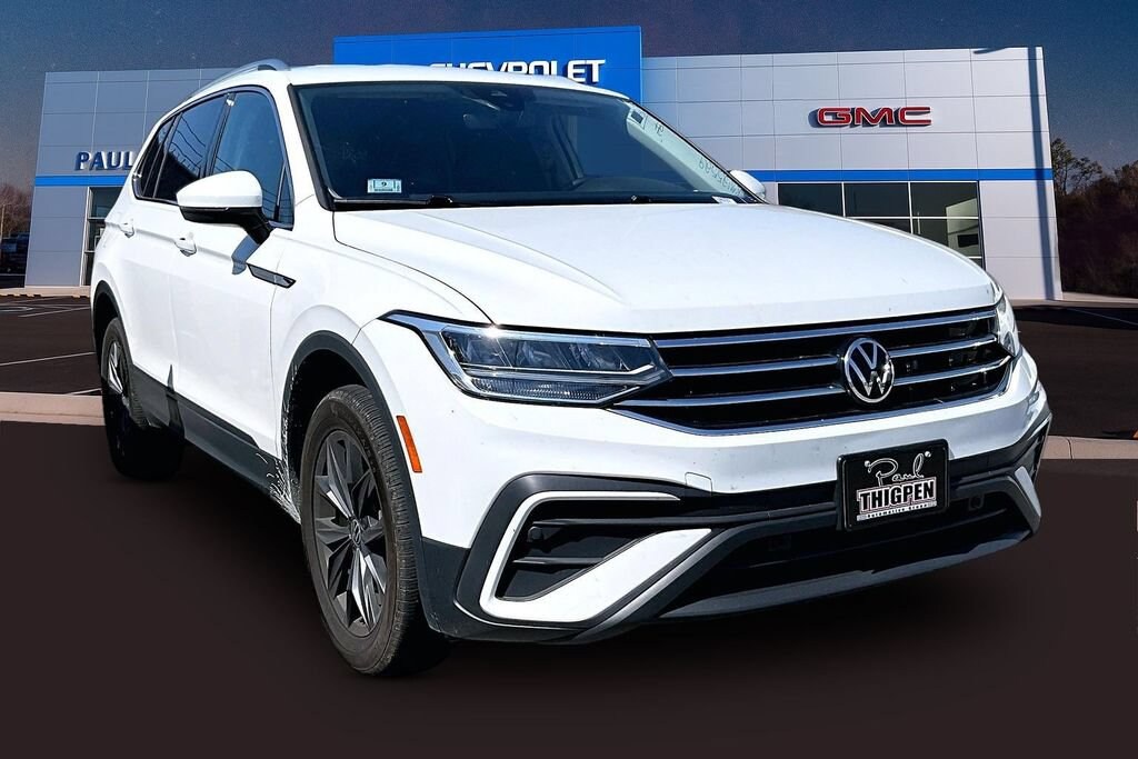 Used 2024 Volkswagen Tiguan SE SUV