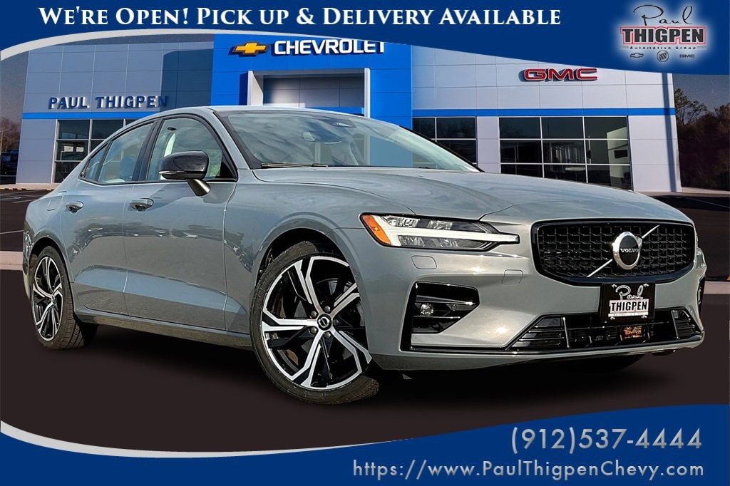 Used 2024 Volvo S60 Core Dark Theme Sedan