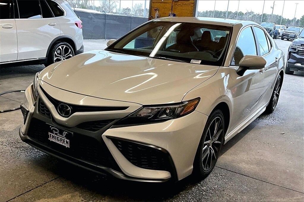 Used 2024 Toyota Camry SE Sedan
