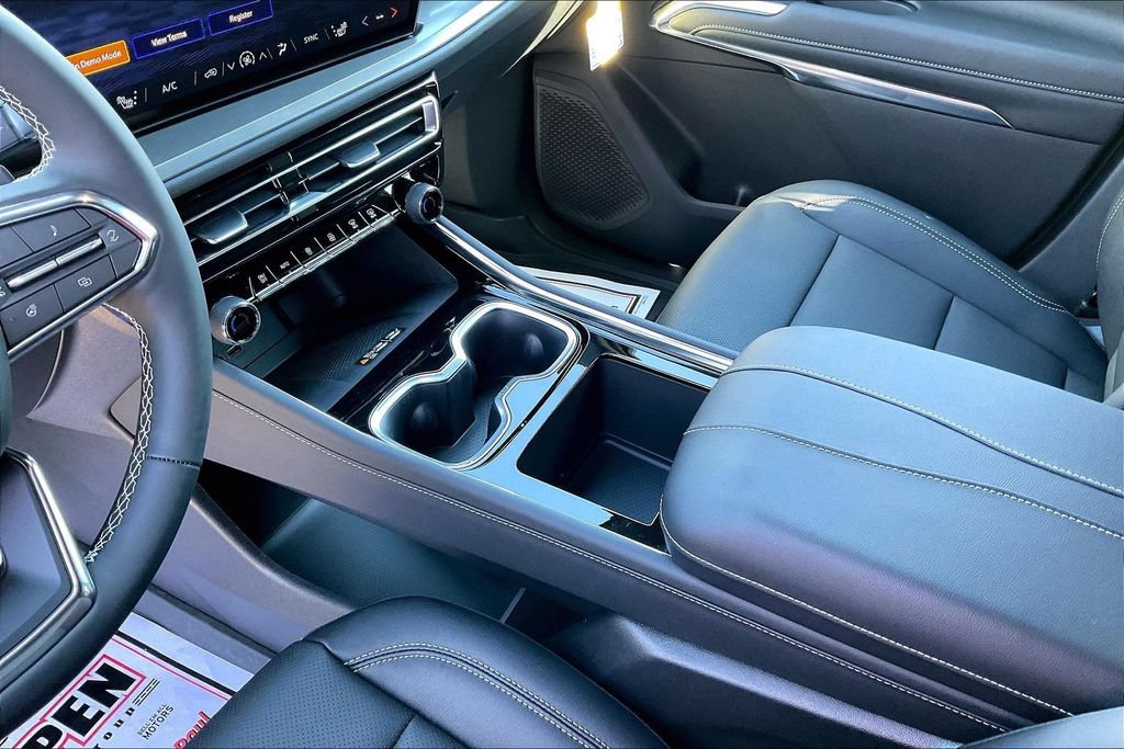 2026 Chevrolet Traverse LT - Photo 21