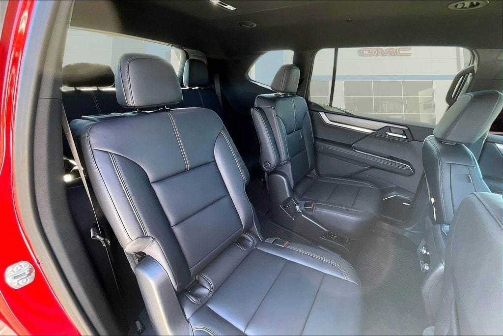 2026 GMC Acadia Elevation - Photo 9