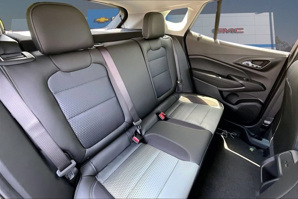 2026 Chevrolet Trax LT - Photo 10