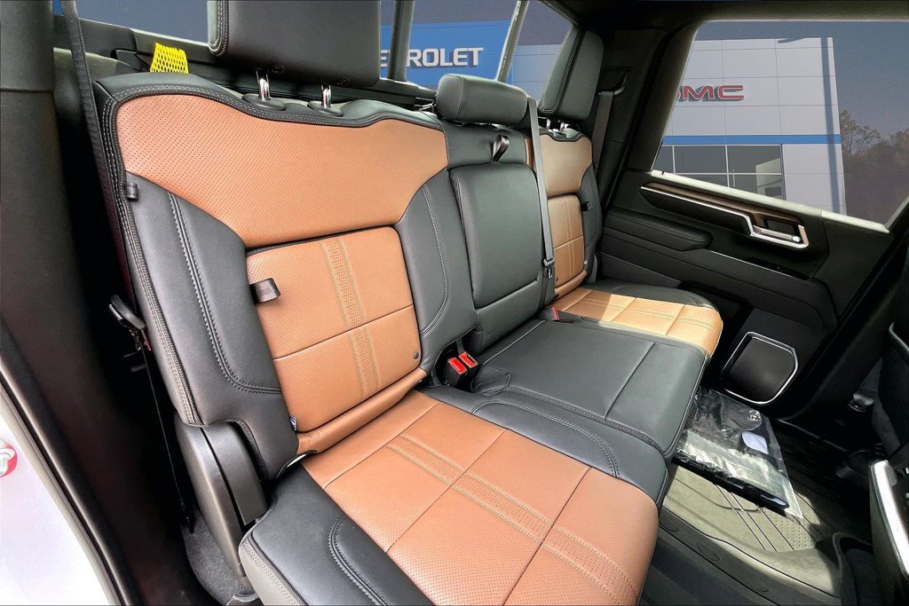 2026 Chevrolet Silverado 3500 HD High Country - Photo 9