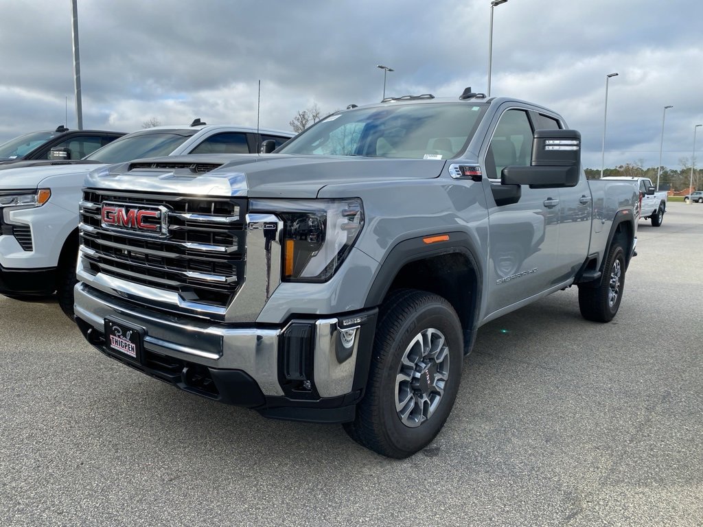 2025 Gmc Sierra 2500 HD SLE photo 3