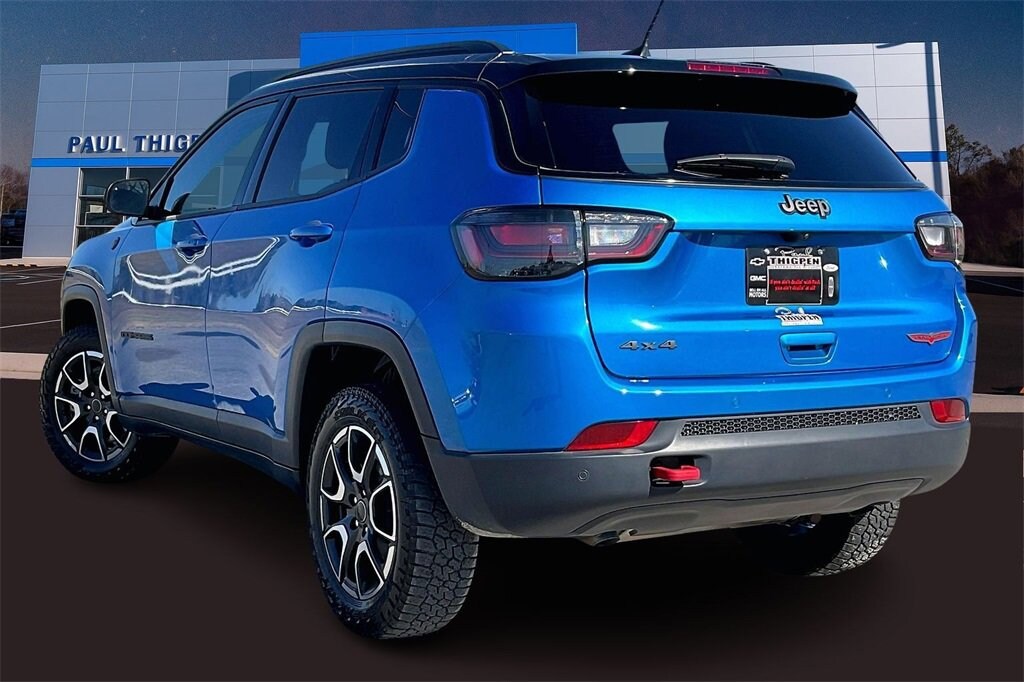 Used 2025 Jeep Compass Trailhawk SUV