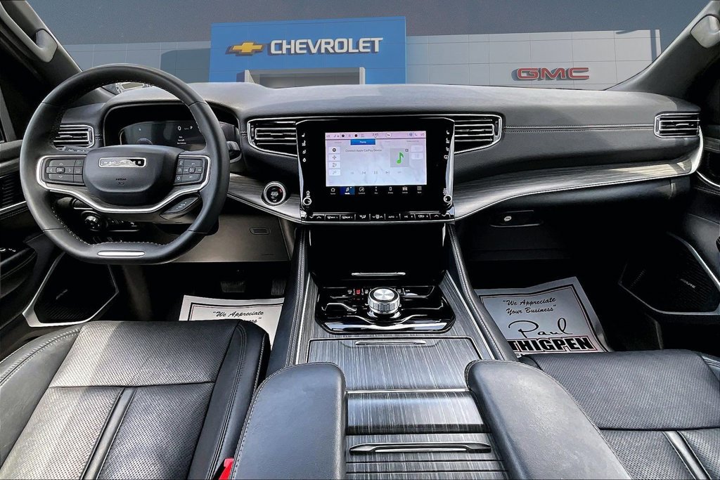 2024 Jeep Wagoneer Series II - Photo 8