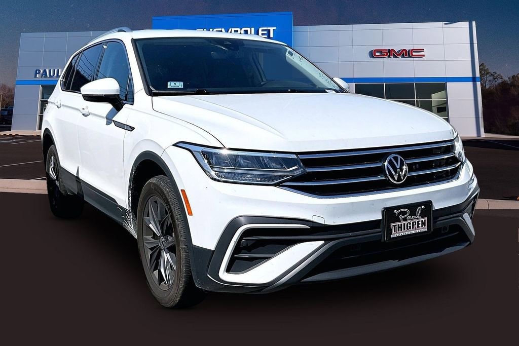 Used 2024 Volkswagen Tiguan SE SUV