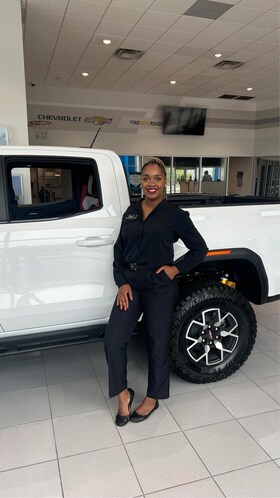 Staff member Lanyjah Lane from 20fa08018de4