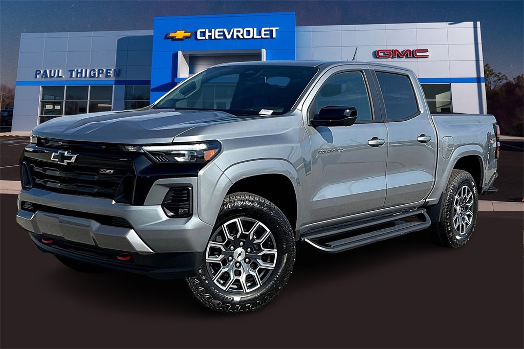 2026 Chevrolet Colorado Z71 photo 2