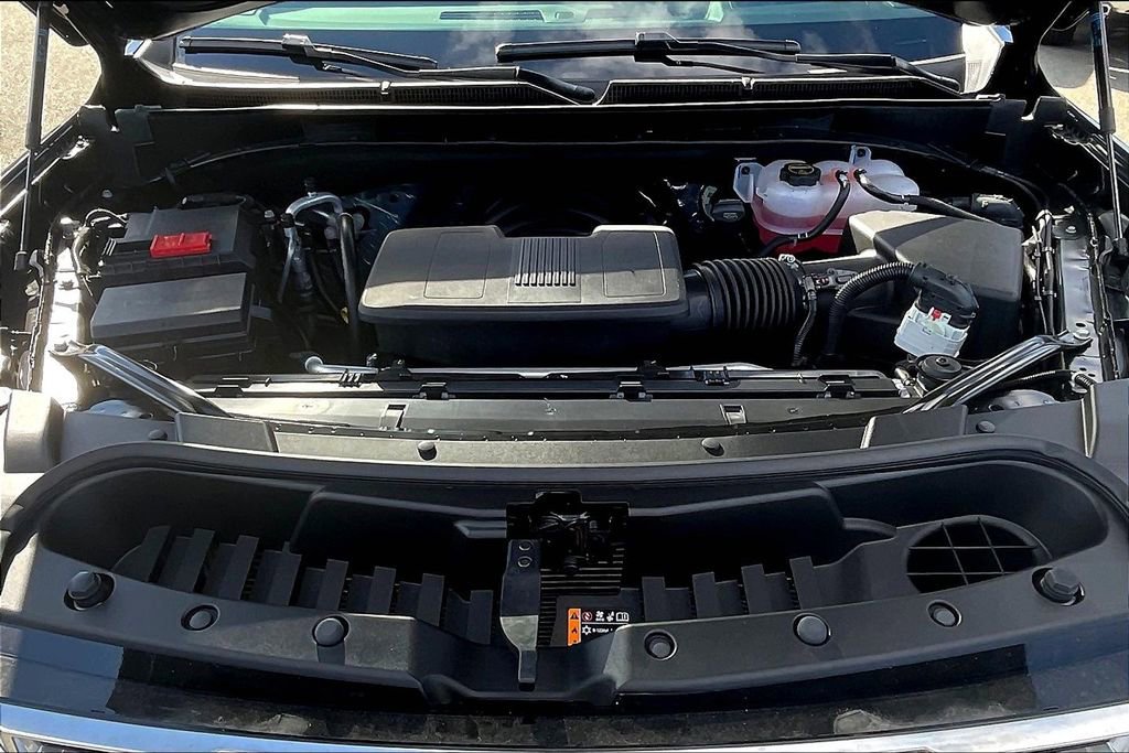 2025 GMC Yukon Denali - Photo 10