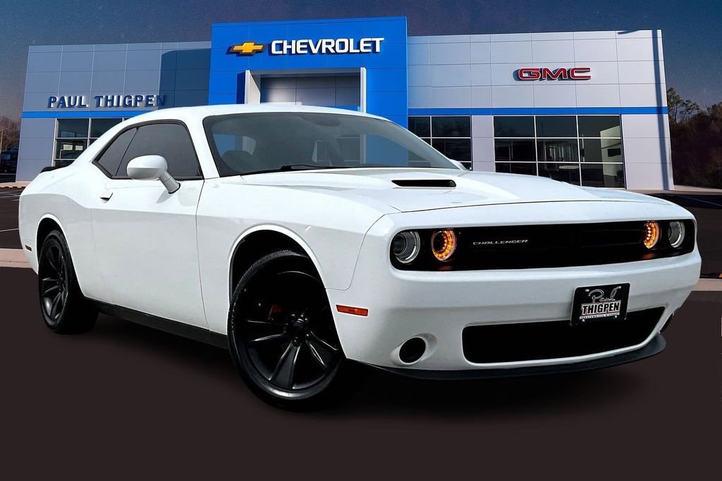 2021 Dodge Challenger SXT Auto's photo