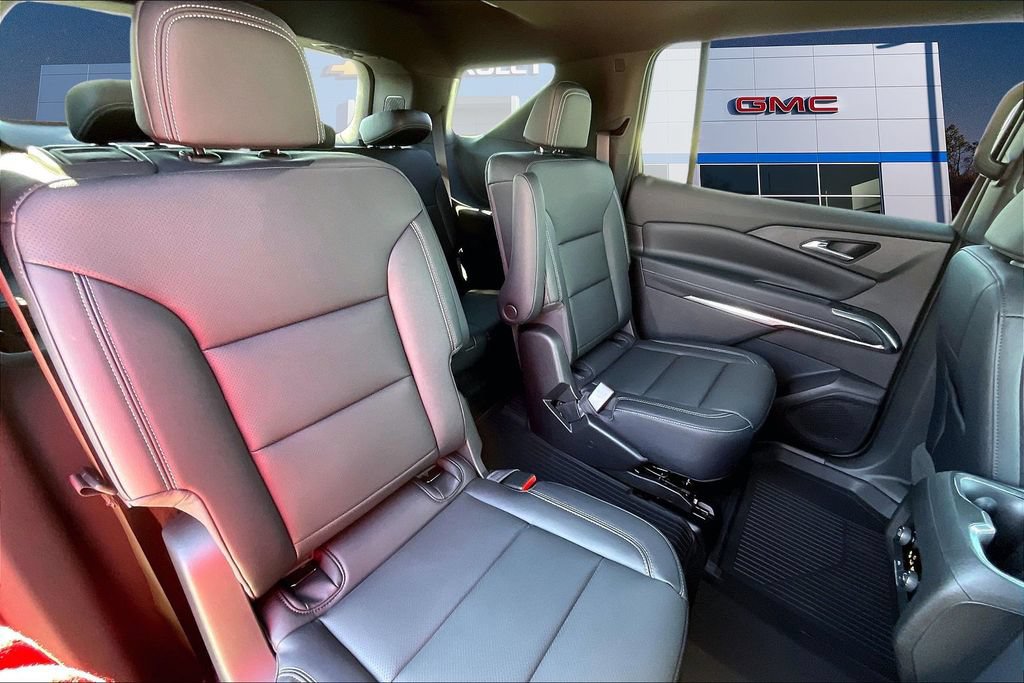 2026 Chevrolet Traverse LT - Photo 9