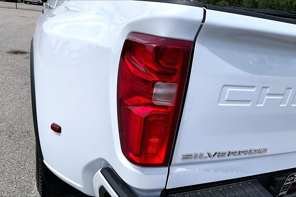 2026 Chevrolet Silverado 3500 HD High Country - Photo 24