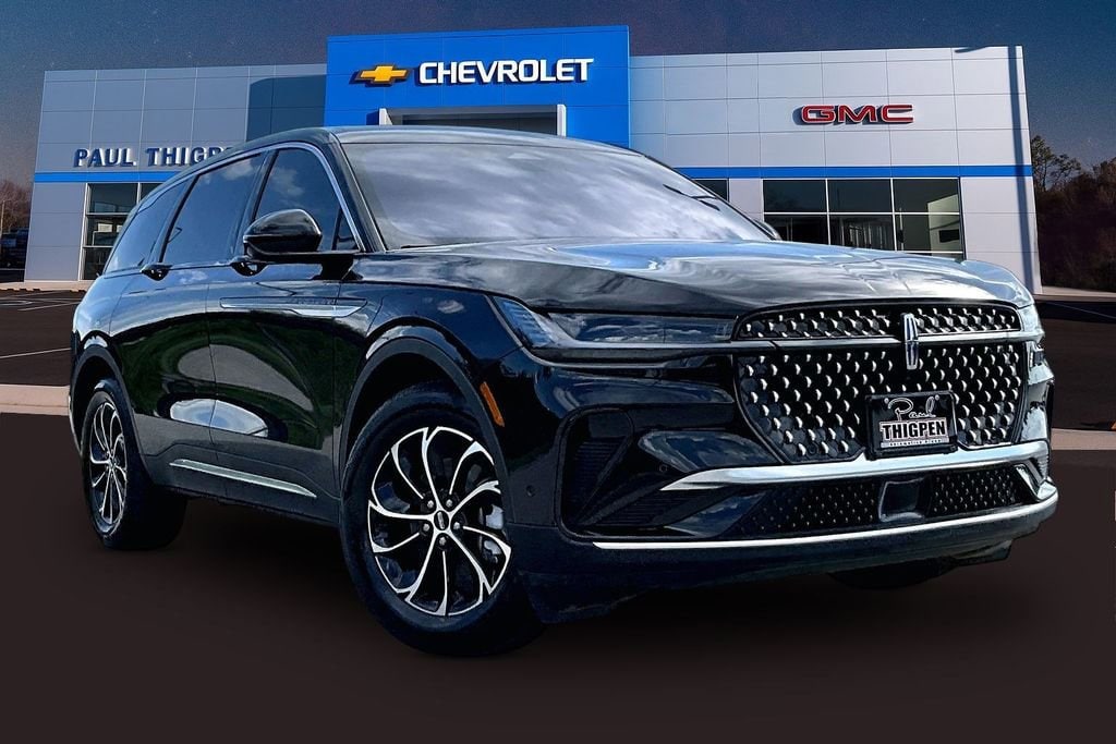 2024 Lincoln Nautilus Premiere AWD's photo