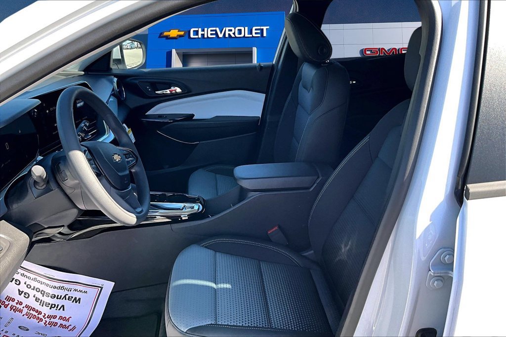 2026 Chevrolet Trax LT - Photo 24