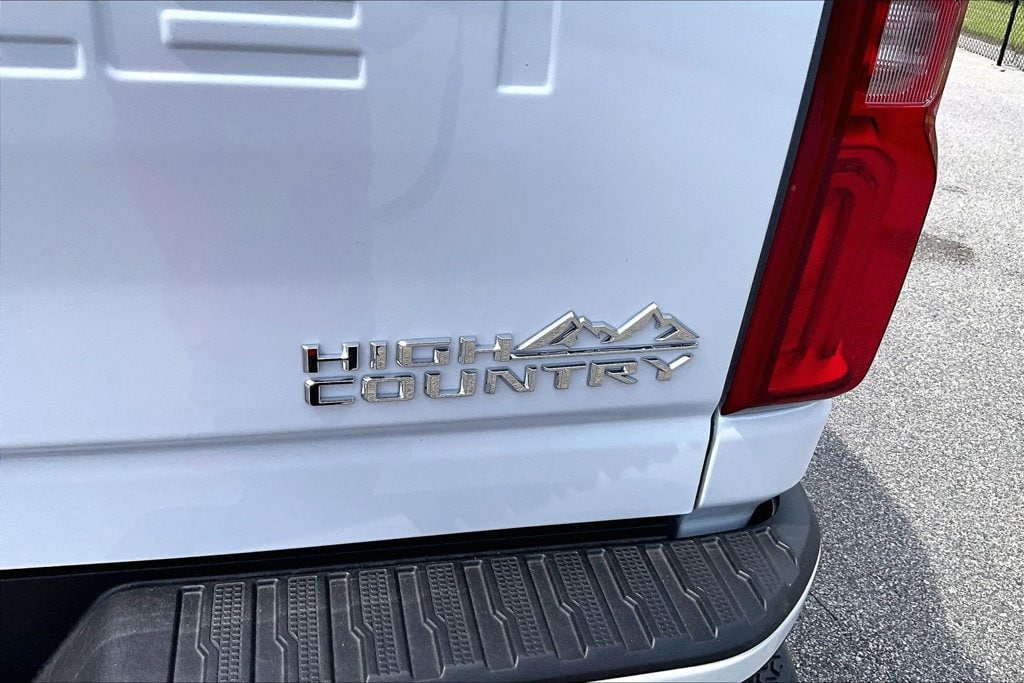 2026 Chevrolet Silverado 3500 HD High Country - Photo 13