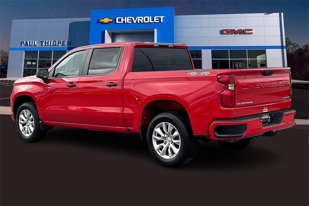 2026 Chevrolet Silverado 1500 Custom photo 3
