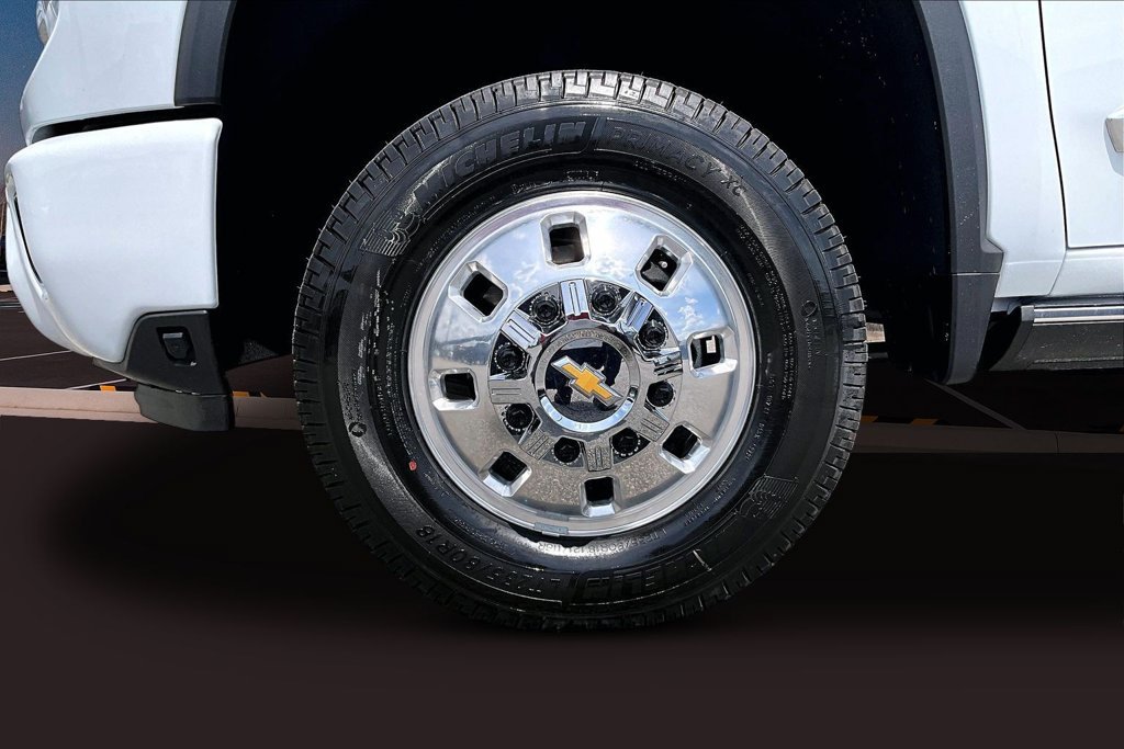 2026 Chevrolet Silverado 3500 HD High Country - Photo 11