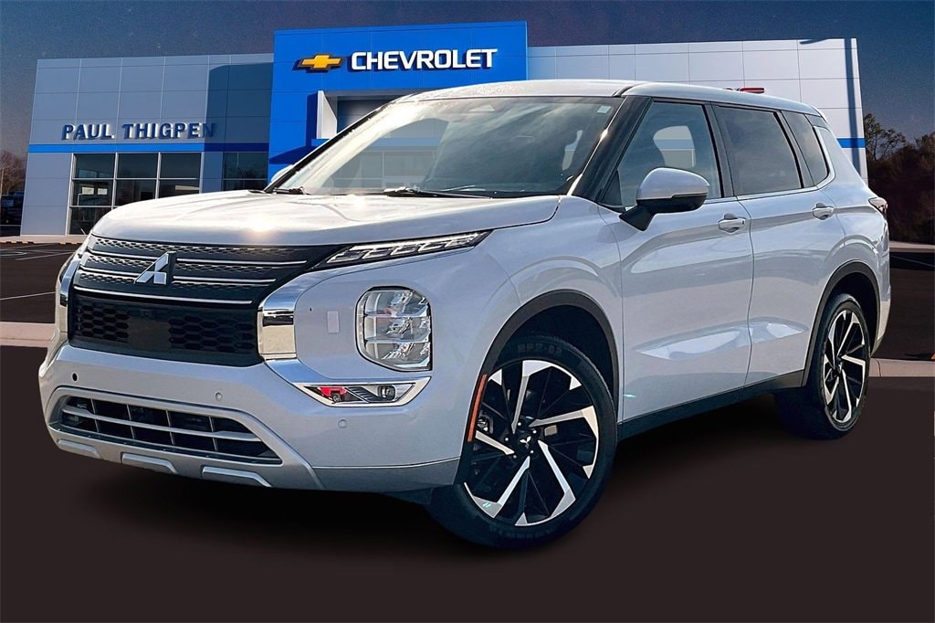 Used 2024 Mitsubishi Outlander SE SUV