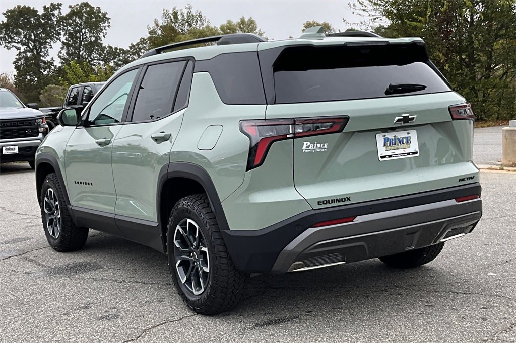 2026 Chevrolet Equinox ACTIV photo 2