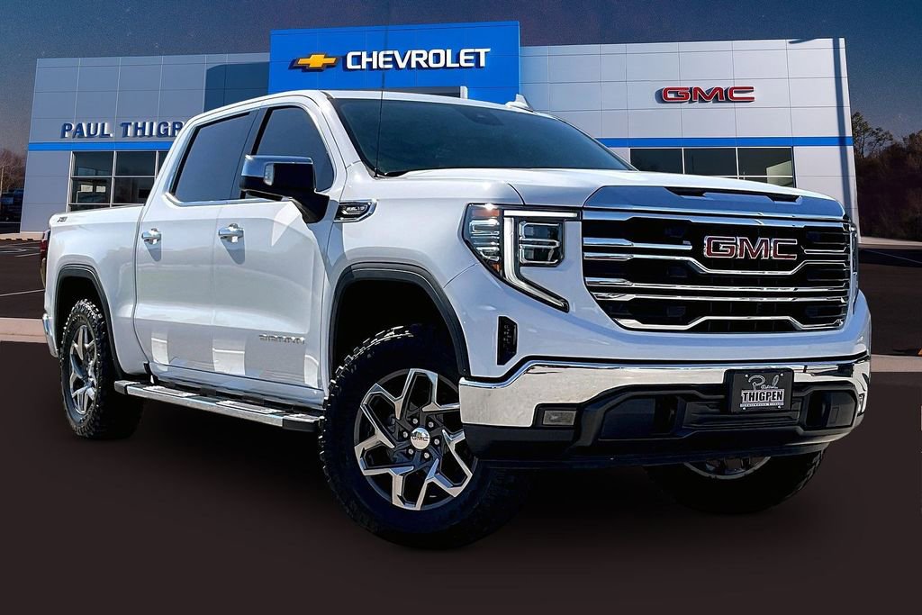 2023 GMC Sierra 4WD Crew Cab Short Box SLT's photo