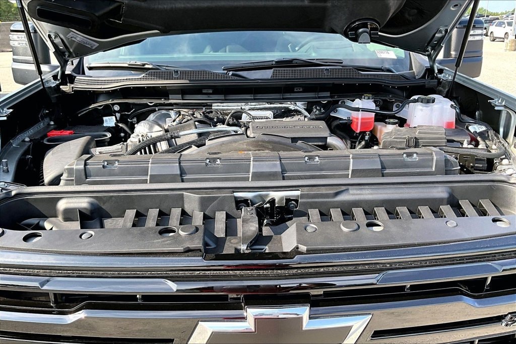 2026 Chevrolet Silverado 2500 HD LTZ - Photo 11