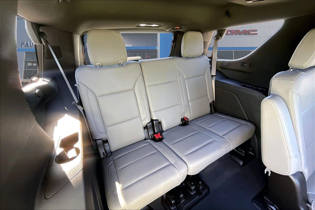 2026 Chevrolet Suburban Premier - Photo 26