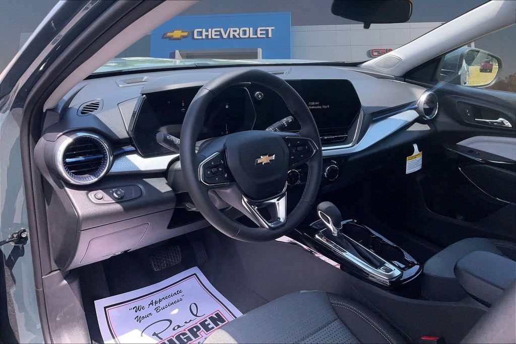 2026 Chevrolet Trax LT - Photo 7