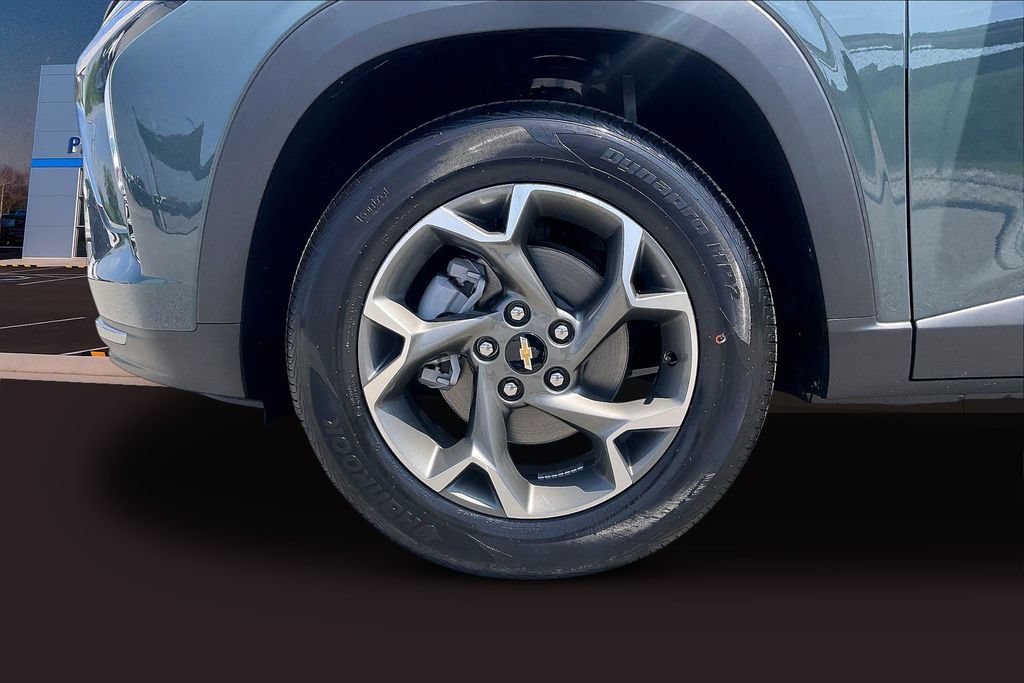 2026 Chevrolet Trax LT - Photo 13