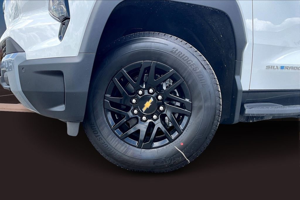 2026 Chevrolet Silverado EV LT - Photo 11