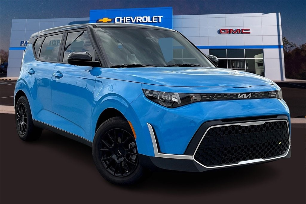 Used 2025 Kia Soul S Hatchback