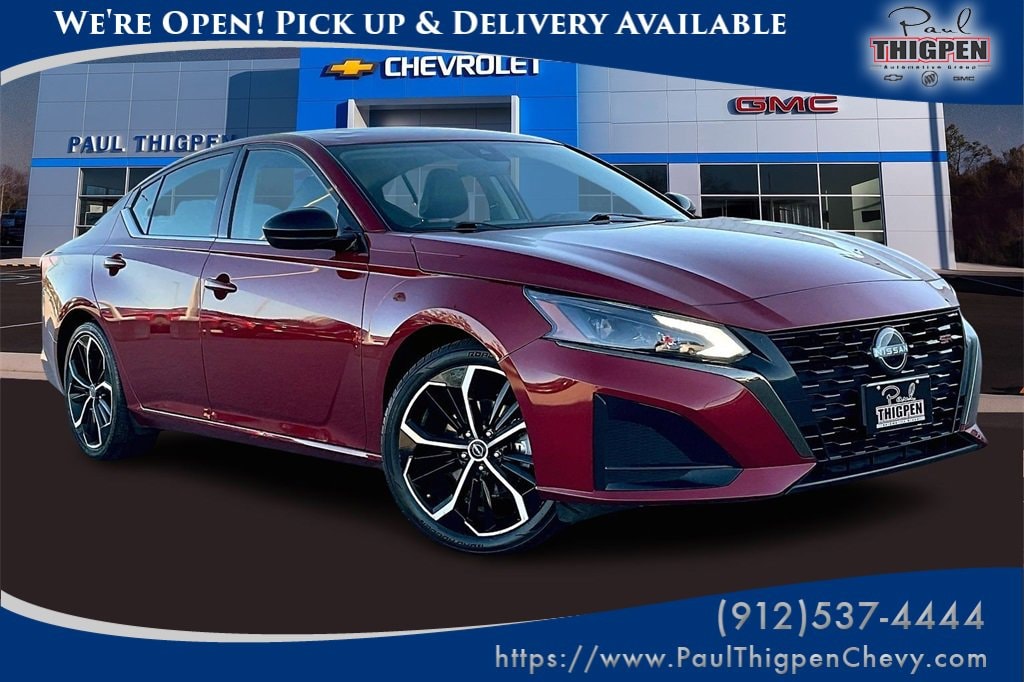 2024 Nissan Altima SR's photo