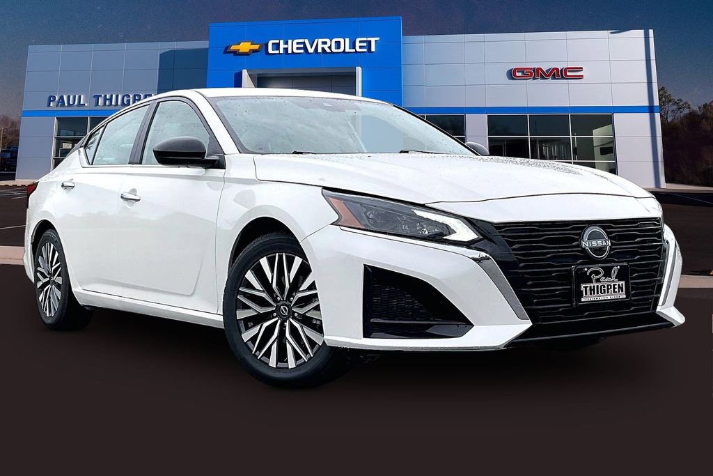2025 Nissan Altima