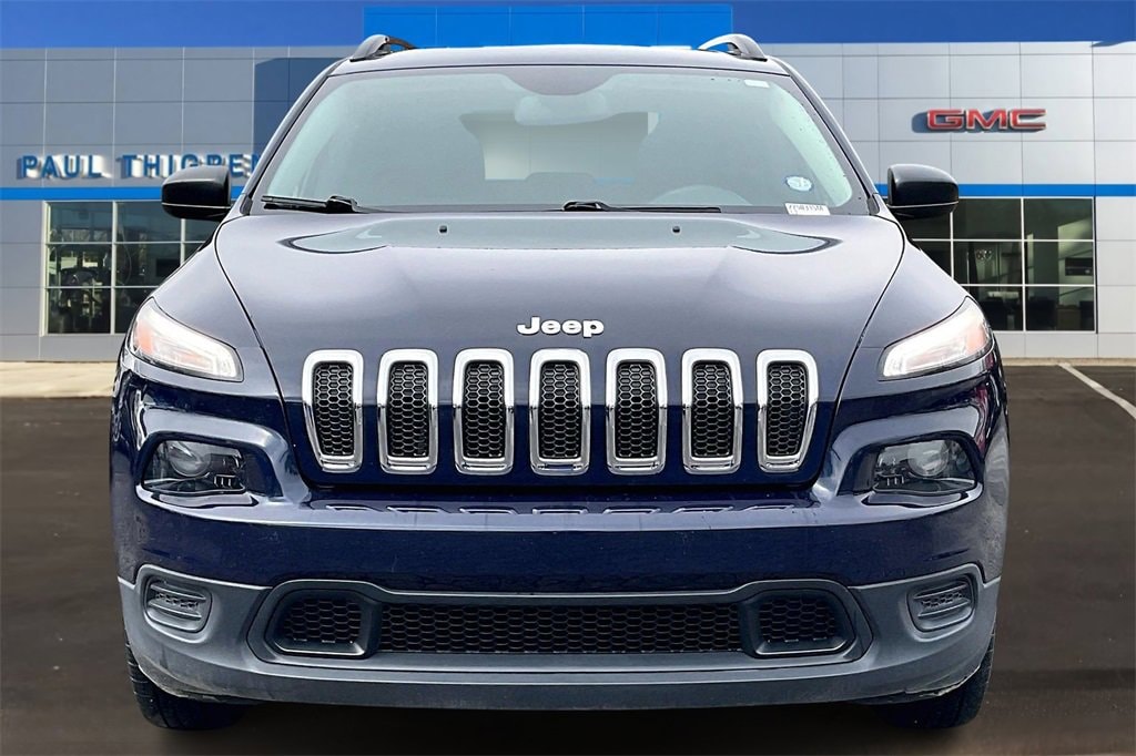 Used 2016 Jeep Cherokee Sport