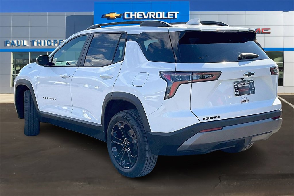 2026 Chevrolet Equinox LT photo 3