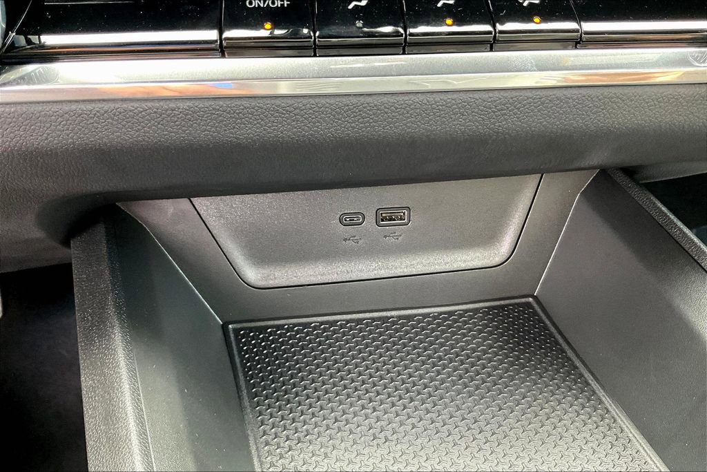 2026 Chevrolet Equinox LT - Photo 22