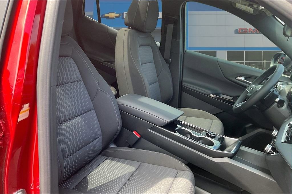 2026 Chevrolet Equinox LT - Photo 11
