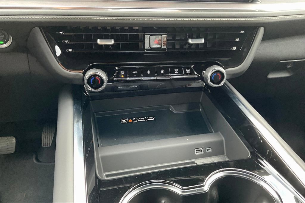 2025 Chevrolet Tahoe Premier - Photo 22
