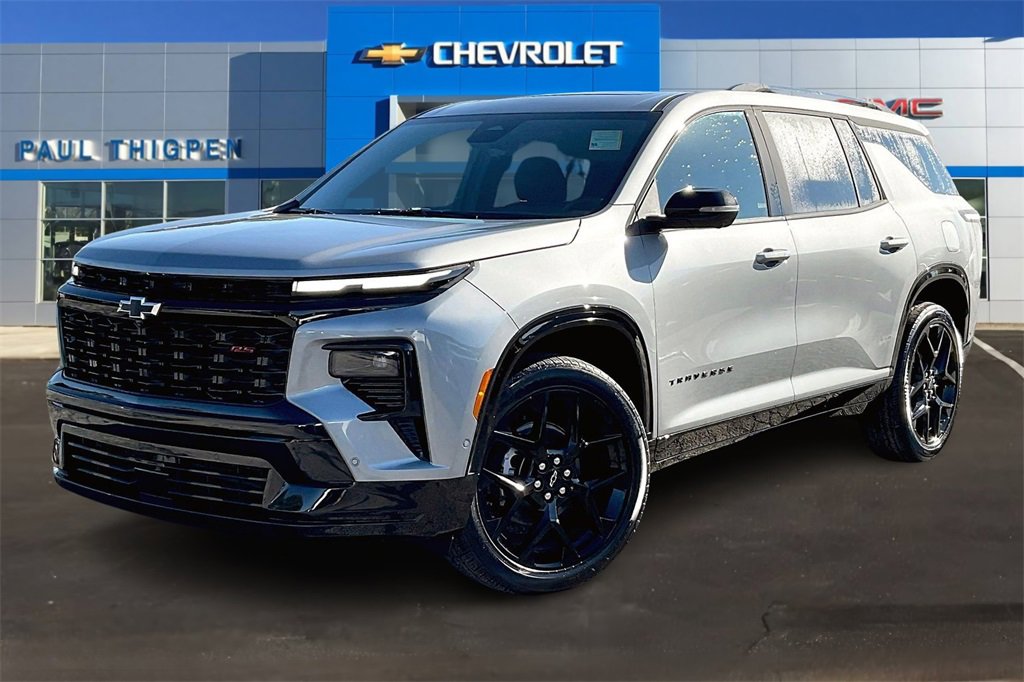 2026 Chevrolet Traverse RS photo 2