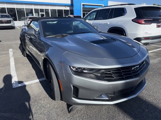 2023 Chevrolet Camaro LT1 photo 2