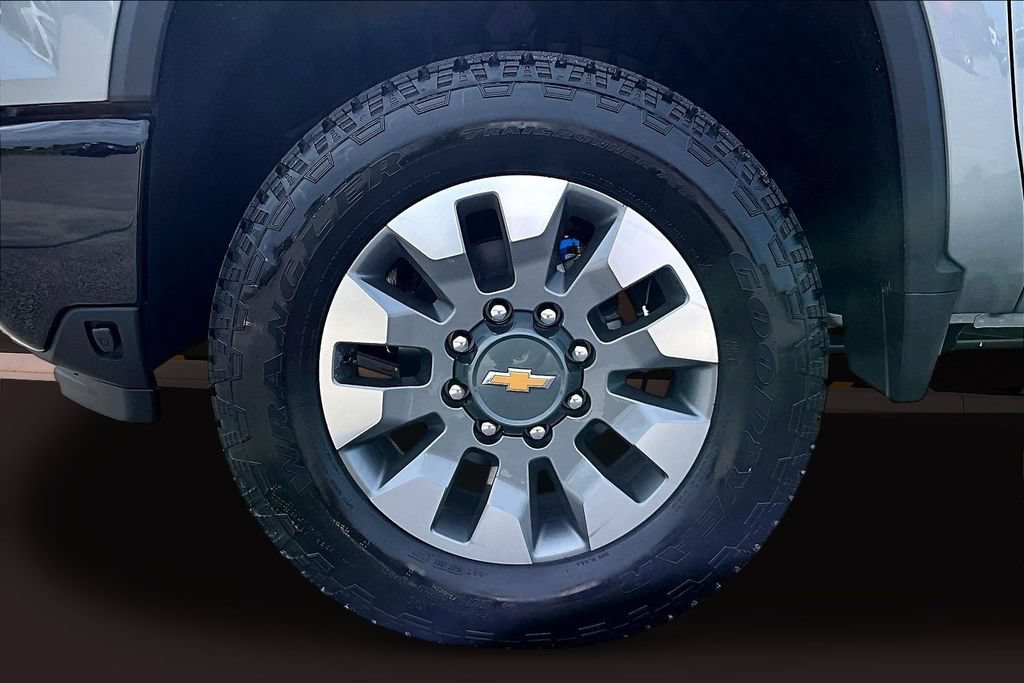 2026 Chevrolet Silverado 2500 HD Custom - Photo 11