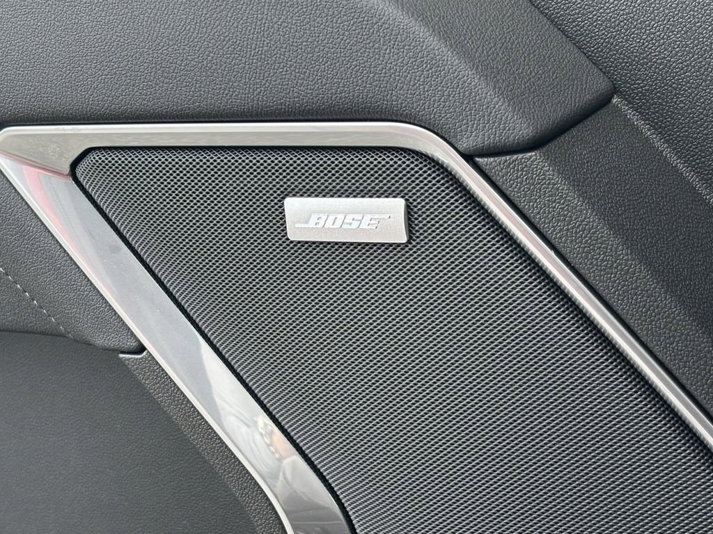 2025 GMC Sierra 1500 SLT - Photo 12