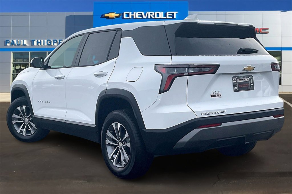 2026 Chevrolet Equinox LT photo 3